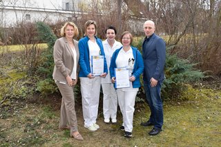 Pflegedirektorin Hickelsberger. DGKP Leißer, Dr. Atzmüller, Dr. Jaux und Interim. Kaufmännischer Direktor Hubert Groiss