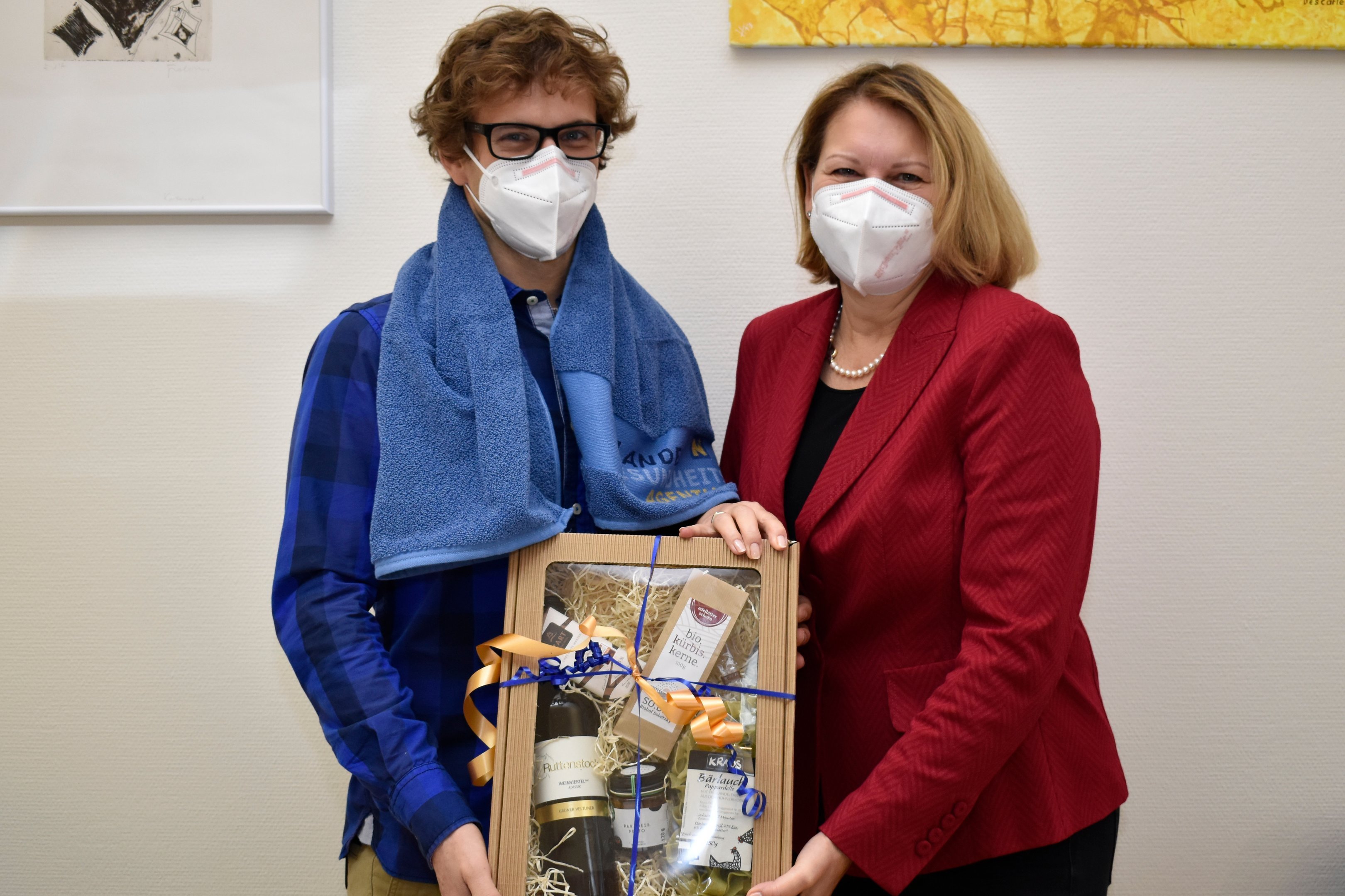 Riskmanager Daniel Grüner und Pflegedirektorin Silvia Hickelsberger