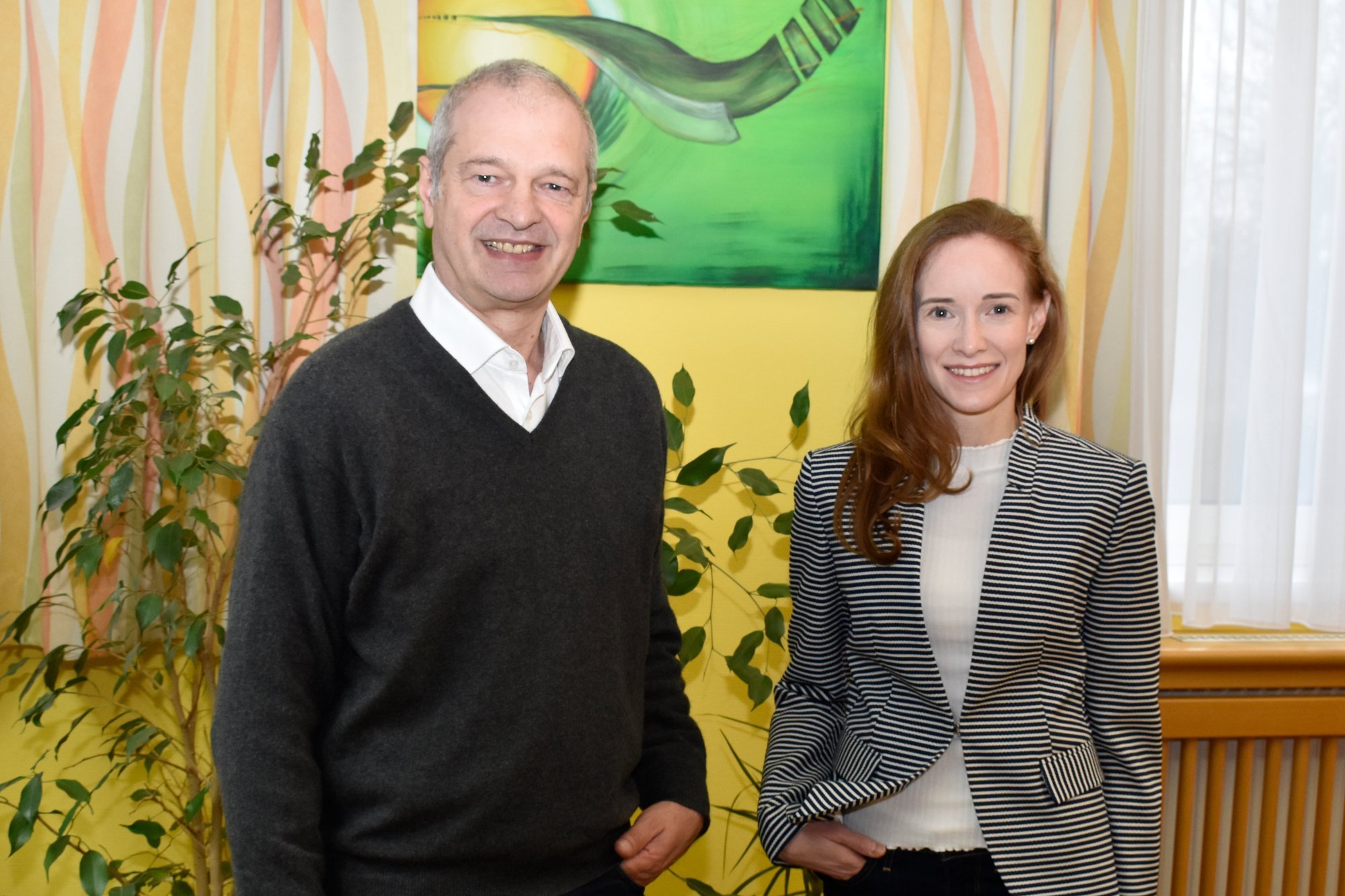 Kaufmännischer Direktor Hörth und die neue IT-Projektleitung Cornelia Sramek