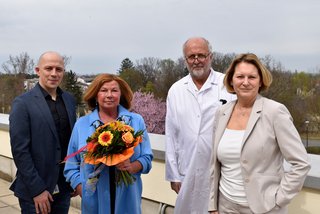 Die Klinikleitung wünscht alles gute für den neuen Lebensabschnitt