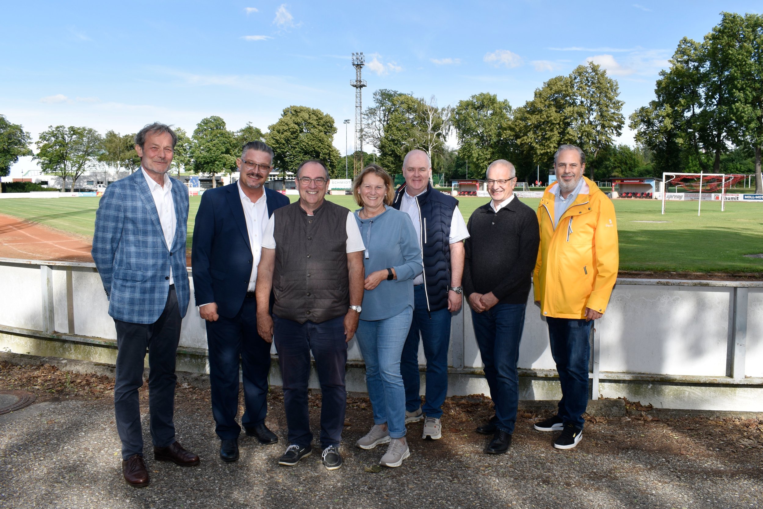 Gruppenbild vom standortübergreifenden sportlichen Treffen 