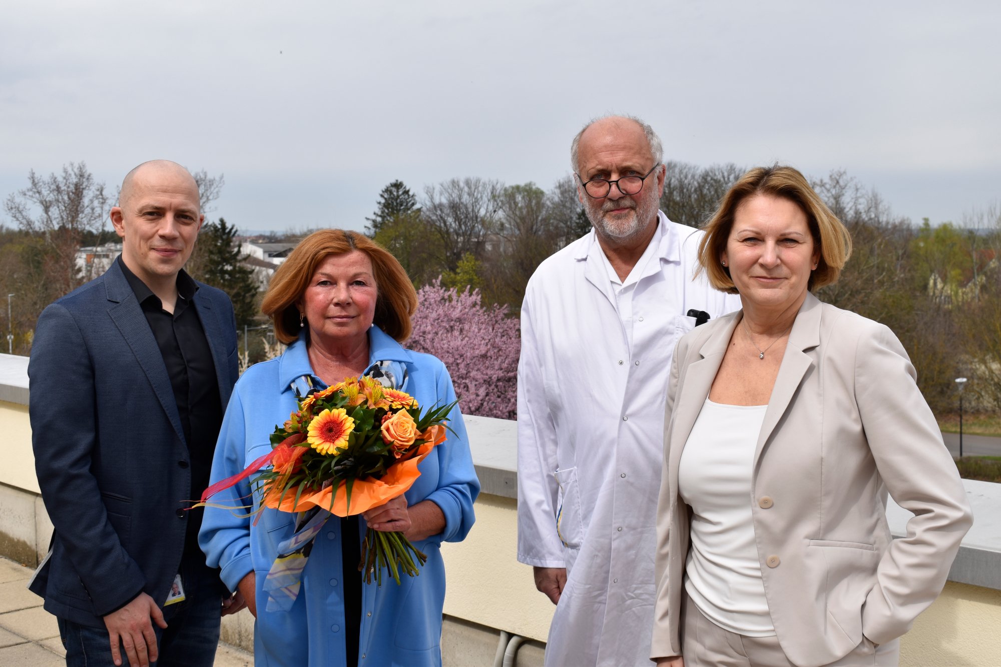 Die Klinikleitung wünscht alles gute für den neuen Lebensabschnitt